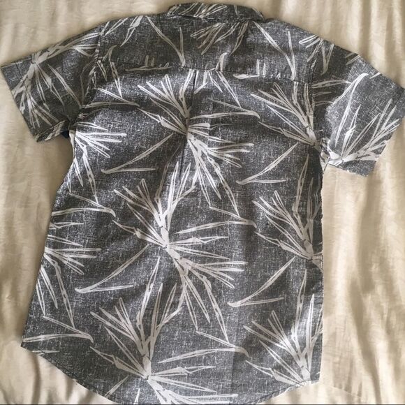 Tony Hawk single pocket woven button up - Picture 2 of 3